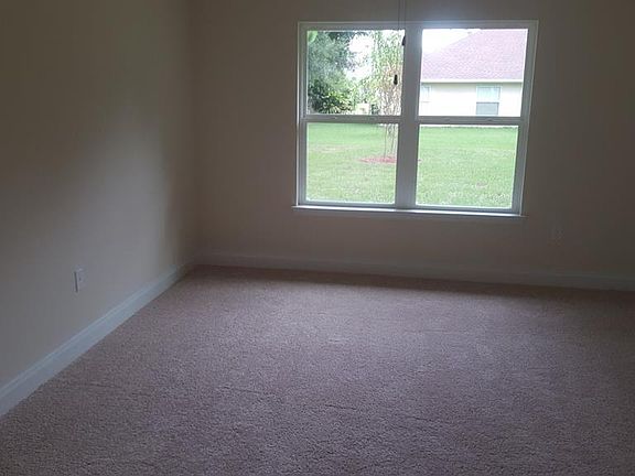 5th image of 43 Buttermill Dr