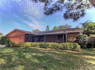 943 Deville Dr E, Largo, FL 33771