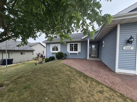 3rd image of 4152 Hawkridge Dr