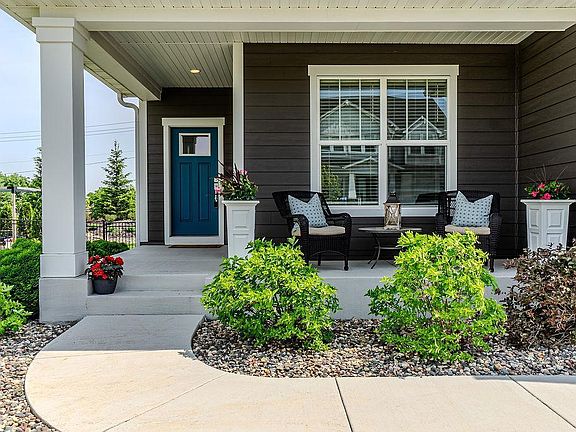 3rd image of 500 Sandhill Dr