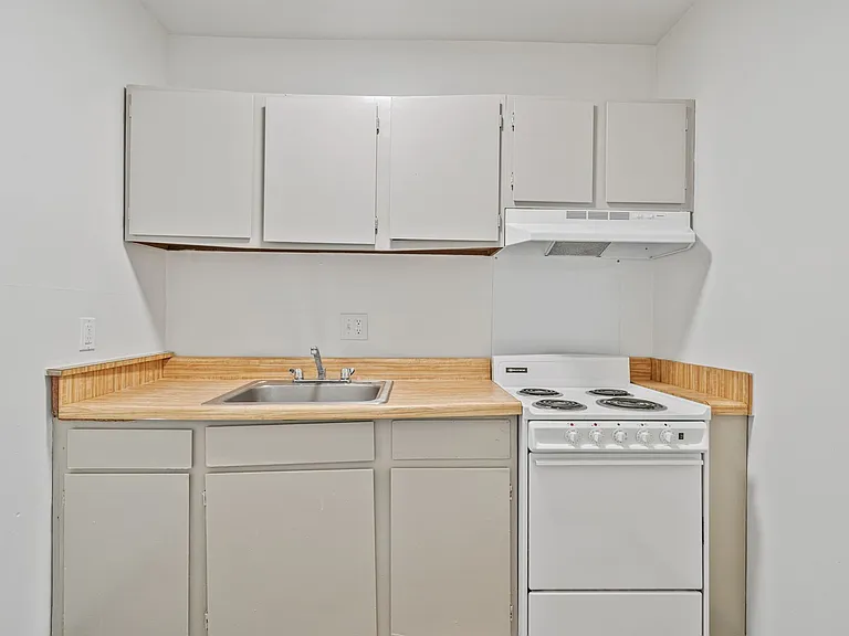 2500 Brownsville Road — Photo 1