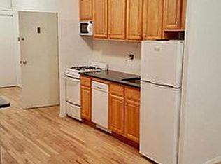 422 E 75th St APT 1RW, New York, NY 10021