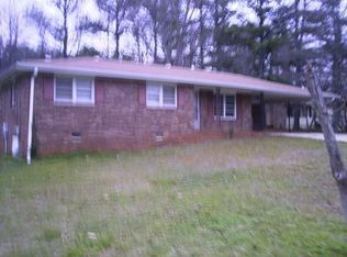 6429 Wells Cir, Douglasville, GA 30135