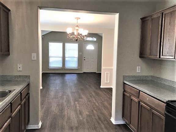 4th image of 4031 Arbor Hts