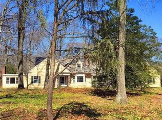 19 E Gate Rd, Wainscott, NY 11975