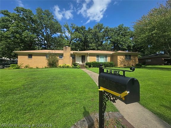 2nd image of 3201 S 41st St