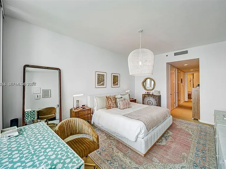 100 S Pointe Dr #1608 — Photo 19