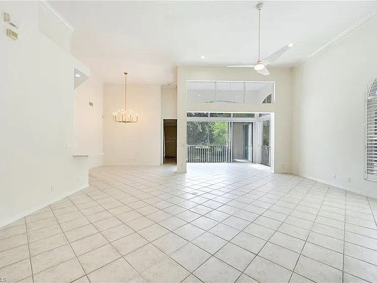1580 Clermont Dr #L-202 — Photo 3