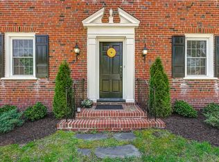4335 School St, Chester, VA 23831