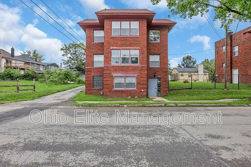 1 bed, 1.0 bath, $1,000 — Photo 3