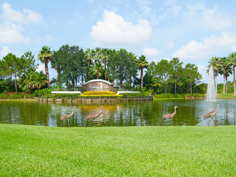 Heritage Oaks Golf & Country Club