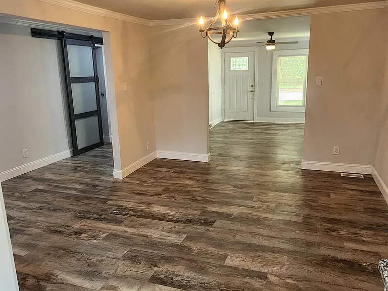 419 Gaston Ave — Photo 10