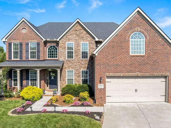 1915 Dark Sky Ln, Knoxville, TN 37932