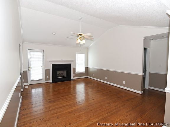 5th image of 205 Village Walk E