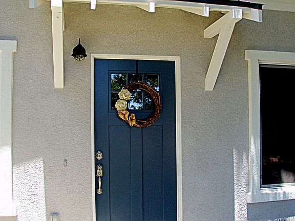 4th image of 424 W Avenue L