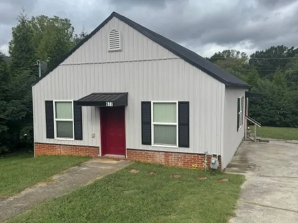677 E Lincoln Rd, Alcoa, TN 37701
