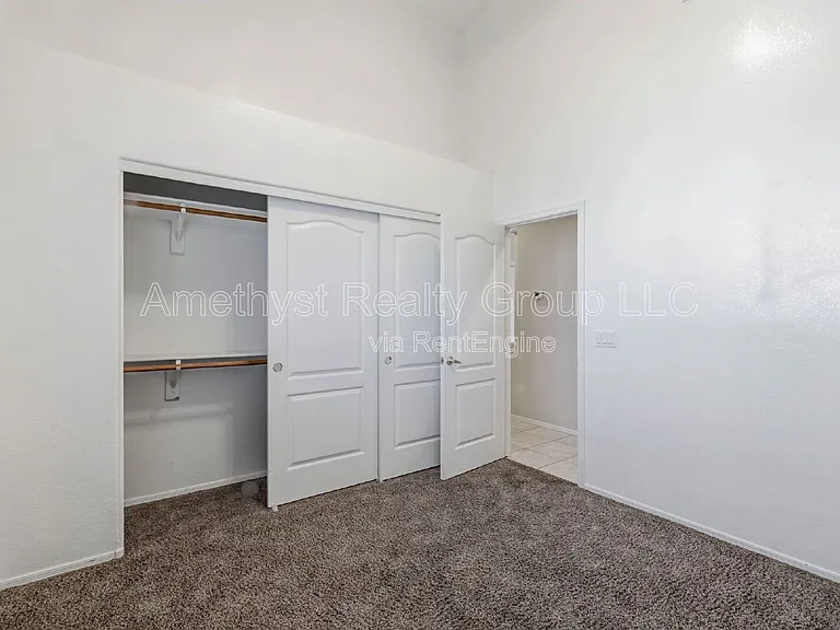 7017 W Greenbriar Dr — Photo 24