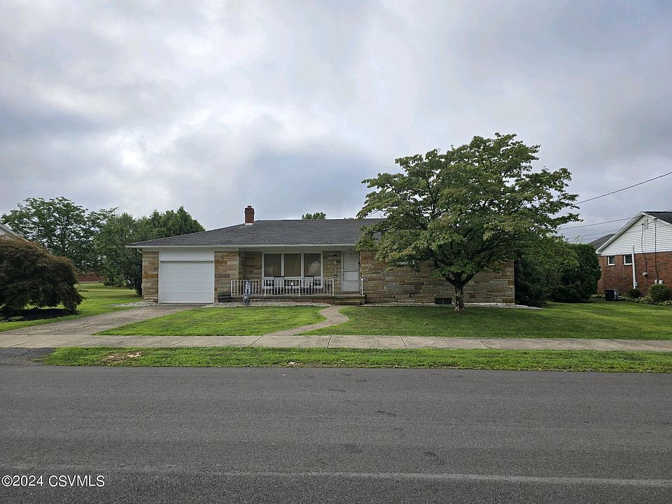 1st image of 928 Belair Dr
