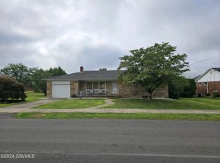 928 Belair Dr, Berwick, PA 18603