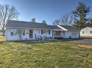 1555 S 32nd St, Decatur, IL 62521