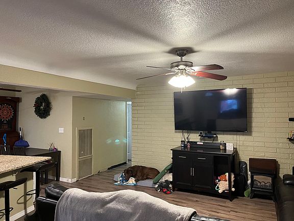 4th image of 10471 Kumquat Ln