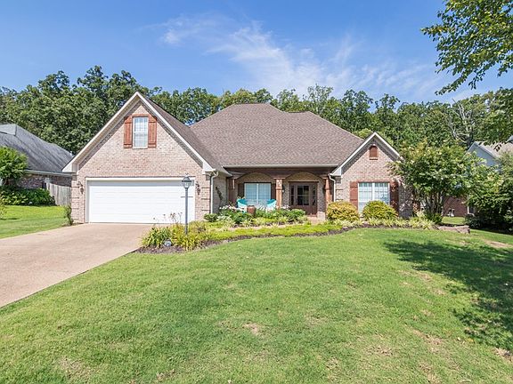 4th image of 924 Bonnie Blue Dr