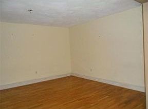 2nd image of 64 Centre Ave