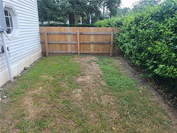 2nd image of 3001 Nashville Ave