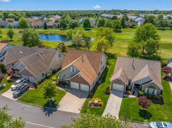 25 Leeds Ln, Monroe Township, NJ 08831