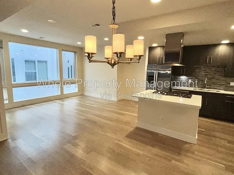 3032 Zuni St — Photo 6