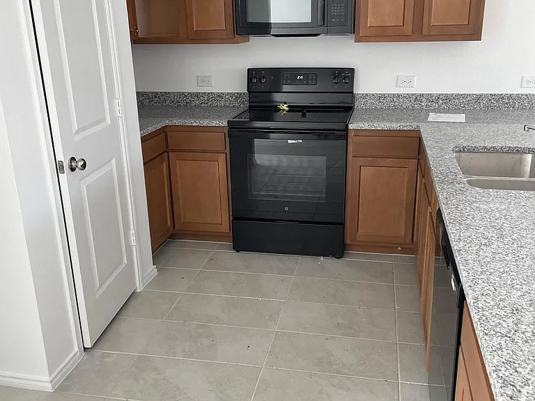 116 Boxberry Way — Photo 3