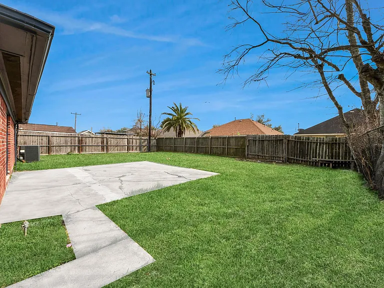 4114 Fairgreen Ln — Photo 38