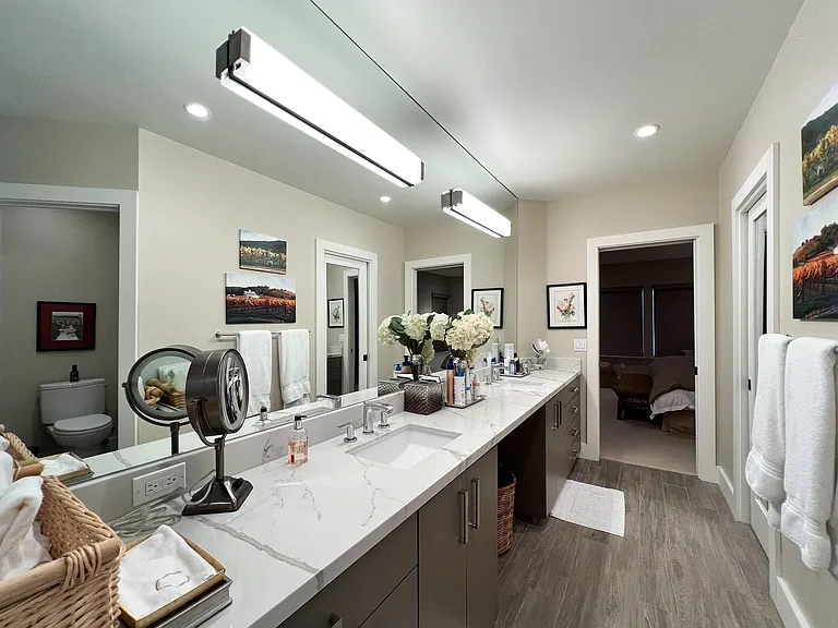 945 Augusta Cir — Photo 32
