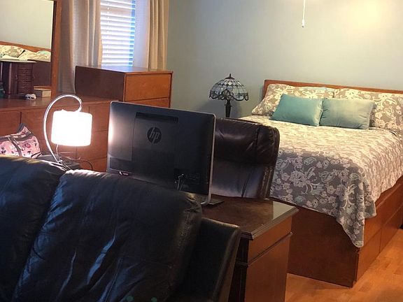 4th image of 1304 Rockland Ave APT 1E