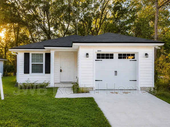 3688 Dillon St, Jacksonville, FL 32254