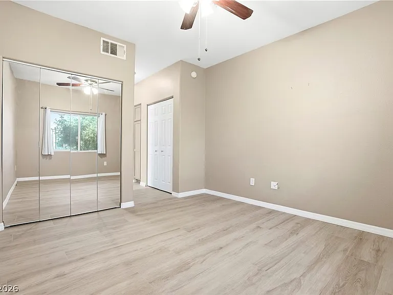 2291 W Horizon Ridge Pkwy #13175 — Photo 13