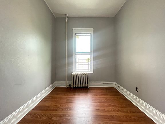 3rd image of 90 Lake St #6E
