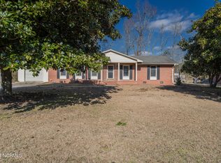 75 Vandergrift Dr, Jacksonville, NC 28540