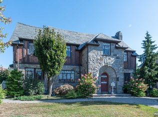 52 Summit Ave, Hackensack, NJ 07601