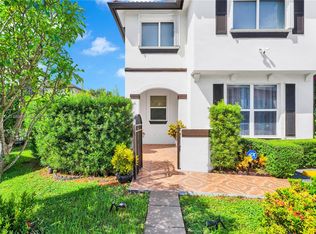 Tiffany Lakes, Miami, FL 33193