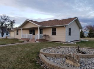 628 6th St SW, Forman, ND 58032