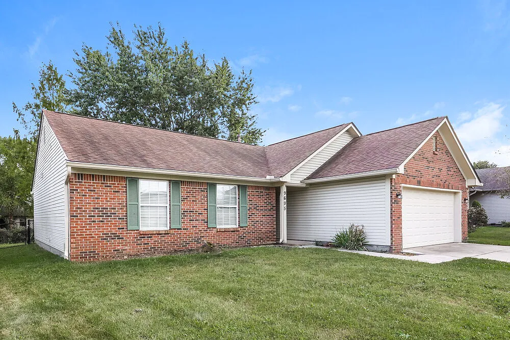 3 bed, 2.0 bath, 1409 sqft, $2,150 — Photo 3