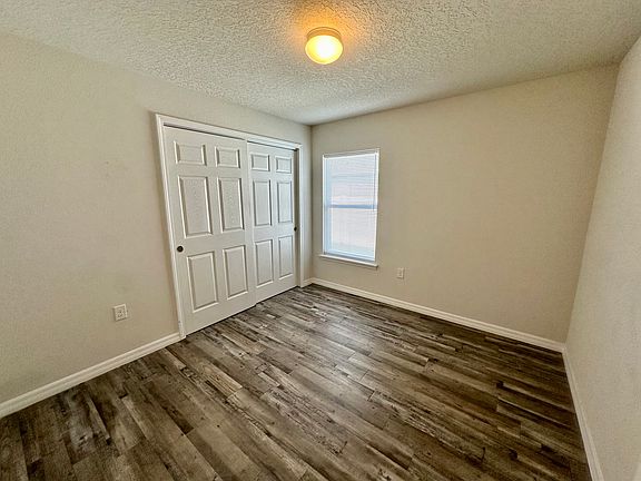 5th image of 63 Rose Dr #B