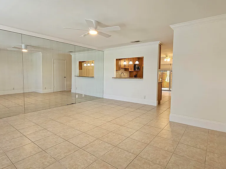 1917 NE 3rd St #109 — Photo 8