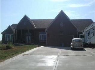 28265 Overbrook Rd, Paola, KS 66071