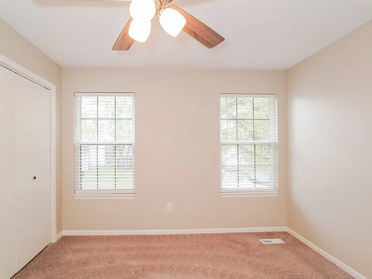 40 Crestview Dr — Photo 14