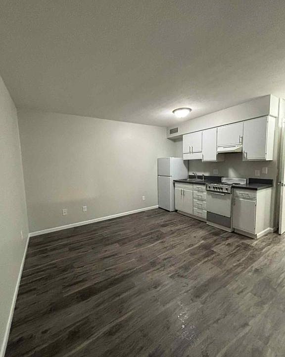 1st image of 1612 Tippecanoe Dr APT D