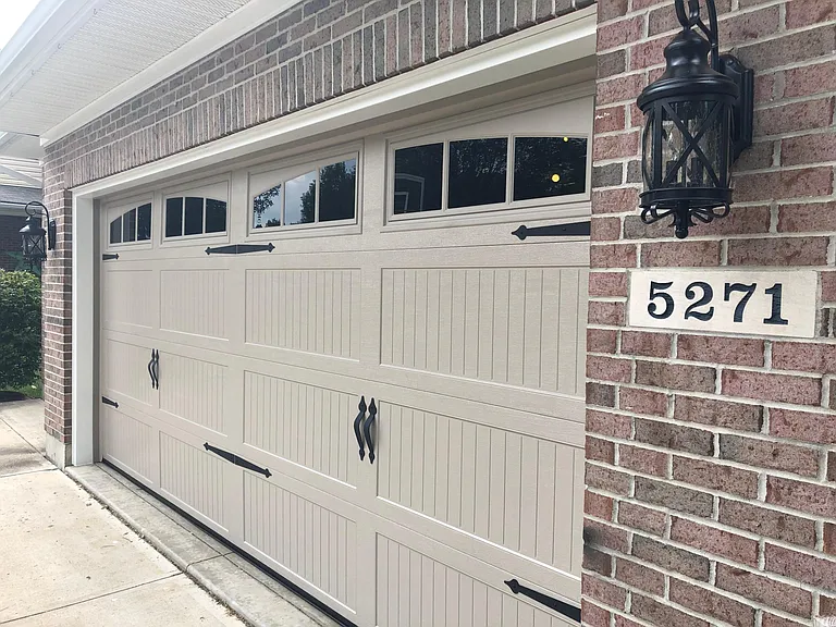 5271 Summerset Dr — Photo 3