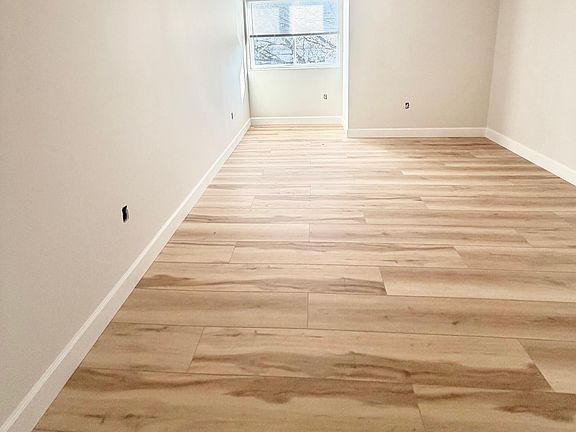 3rd image of 44 Warner St #B9