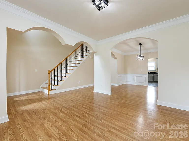 10836 Clark St — Photo 9
